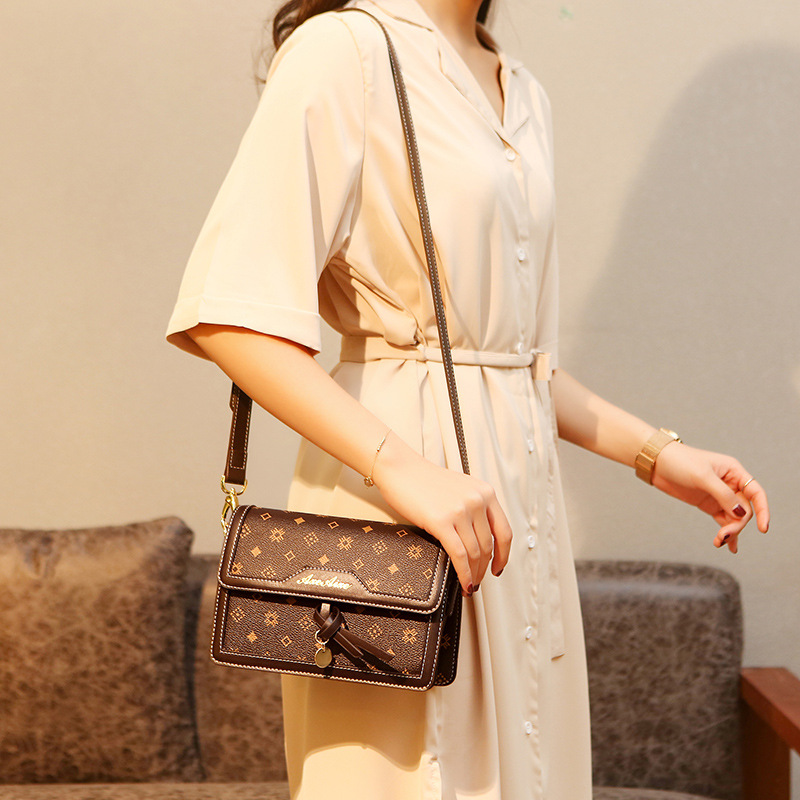 Luxury Hands-Free Designer Dia - đánh giá và giá Luxury Lifestyle Handbags